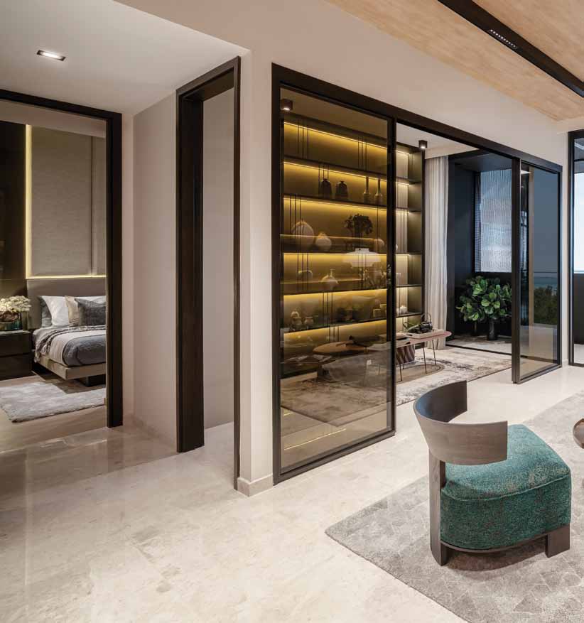 Walk-in wardrobe (show unit)